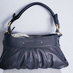 NWT Makowsky black leather bag, gold hardware & top zip, $218 value